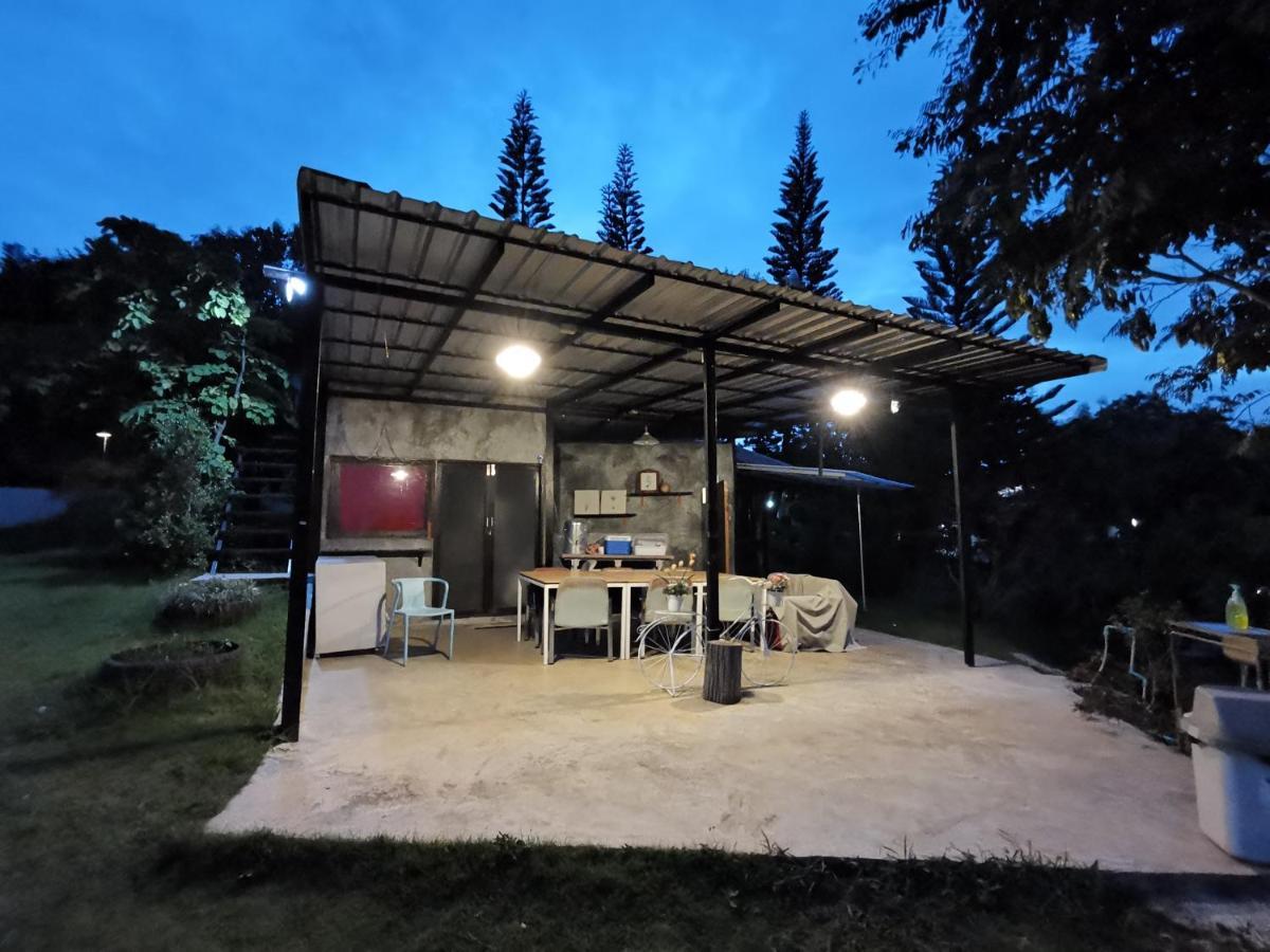 Appartamento Baan Suan Plearndara Wang Nam Khiao Esterno foto