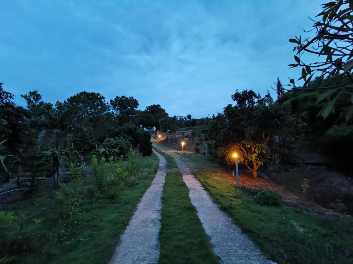Appartamento Baan Suan Plearndara Wang Nam Khiao Esterno foto