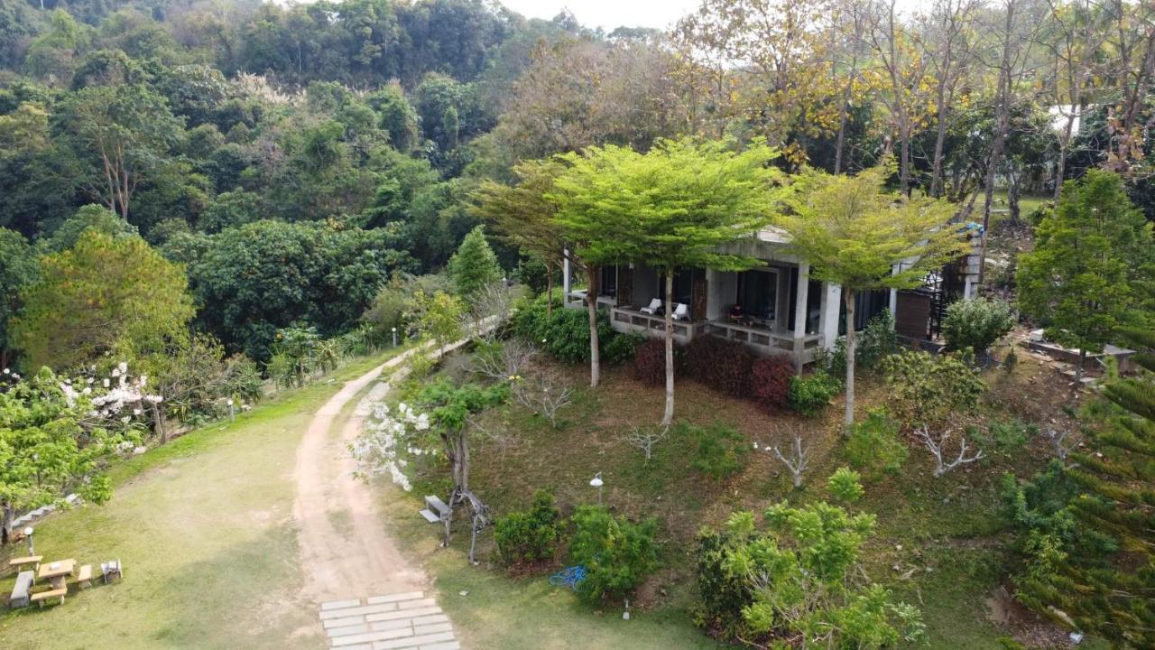 Appartamento Baan Suan Plearndara Wang Nam Khiao Esterno foto